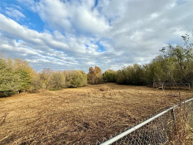 3802 N Country Club Road, Newcastle, OK 73065