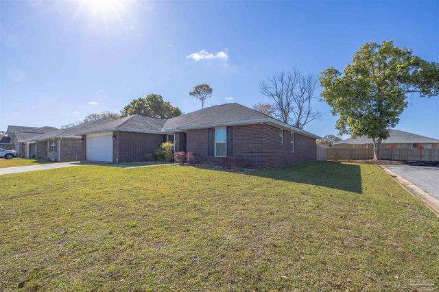 3527 Bonfire Ln, Pensacola, FL 32526