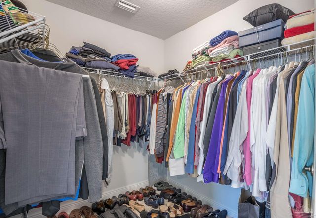 3527 Bonfire Ln, Pensacola, FL 32526