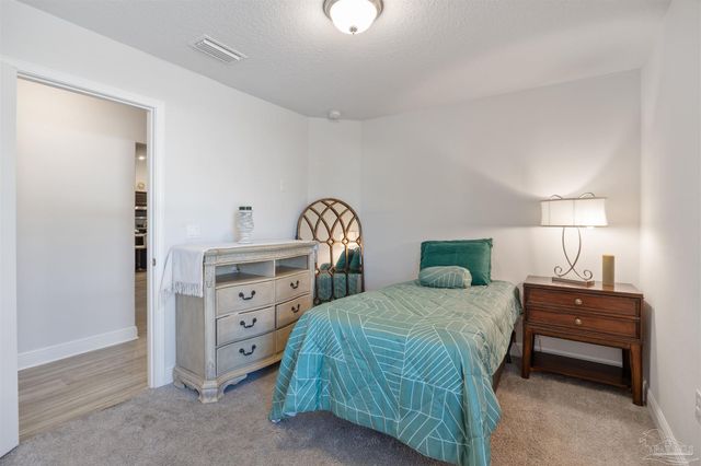 3527 Bonfire Ln, Pensacola, FL 32526