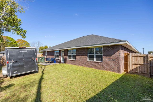 3527 Bonfire Ln, Pensacola, FL 32526
