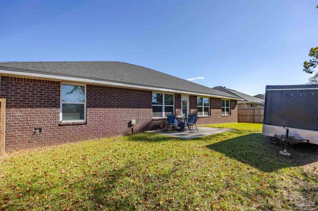 3527 Bonfire Ln, Pensacola, FL 32526