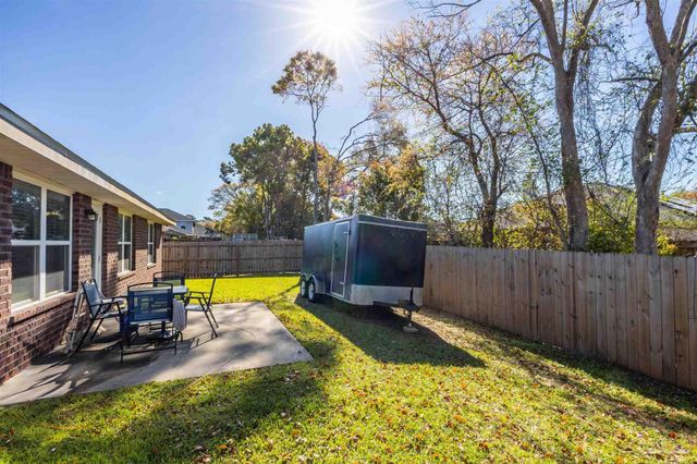 3527 Bonfire Ln, Pensacola, FL 32526