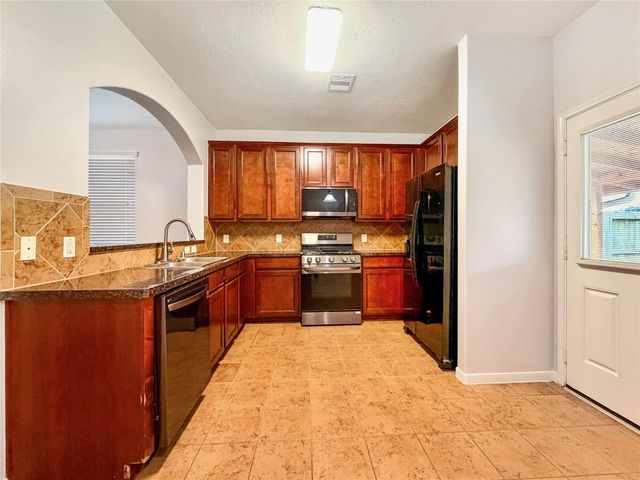 4710 Meadow Way Drive, Deer Park, TX 77536