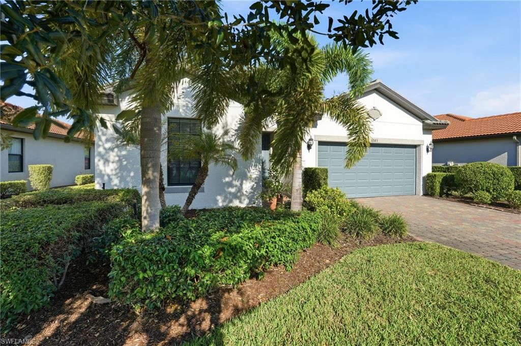 16083 Mistflower DR, ALVA, FL 33920 — photo 2