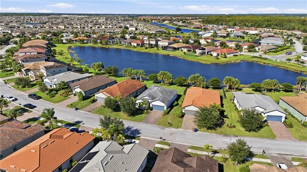 16083 Mistflower DR, ALVA, FL 33920 — photo 4