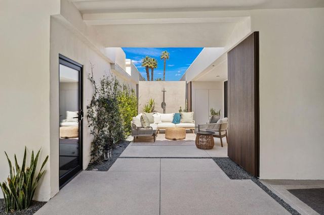 20 Lafayette Drive, Rancho Mirage, CA 92270