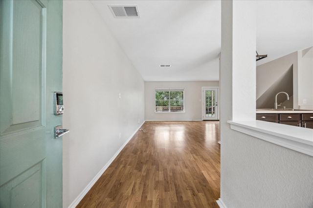 10712 Marshitahs WAY, Austin, TX 78748
