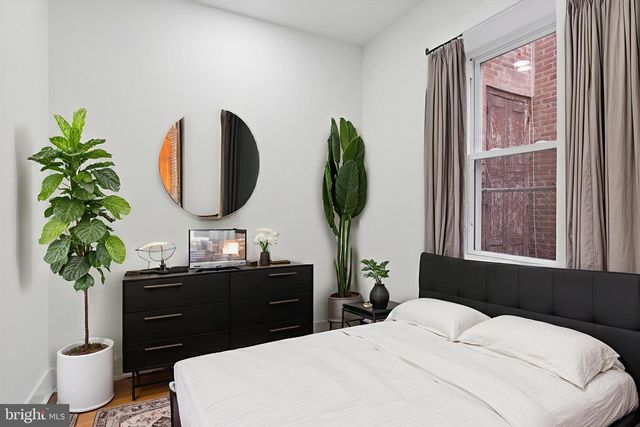 2651 N 9TH ST, Philadelphia, PA 19133