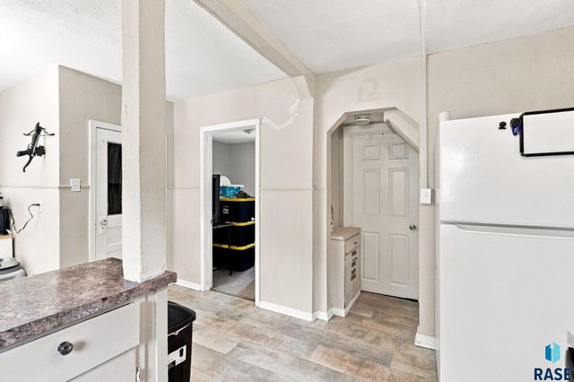 215 S Elmwood Ave Avenue, Sioux Falls, SD 57104