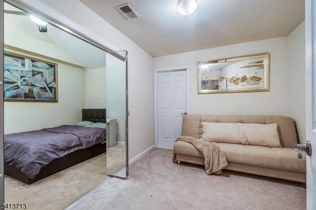47 Schindler Ct, Franklin Twp., NJ 08873