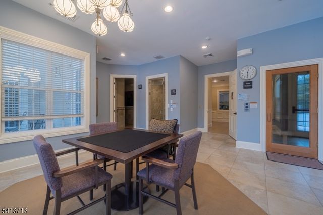47 Schindler Ct, Franklin Twp., NJ 08873