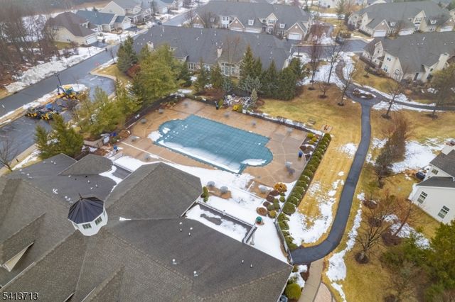 47 Schindler Ct, Franklin Twp., NJ 08873