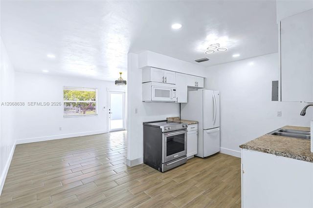 1854 Lauderdale Manor Drive, Fort Lauderdale, FL 33311