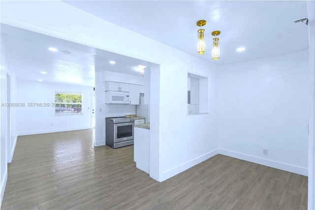 1854 Lauderdale Manor Drive, Fort Lauderdale, FL 33311