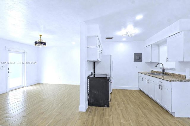1854 Lauderdale Manor Drive, Fort Lauderdale, FL 33311