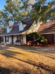 73 Reid Circle, Deatsville, AL 36022