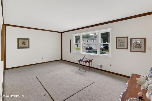 644 Berkeley Avenue, Beachwood, NJ 08722