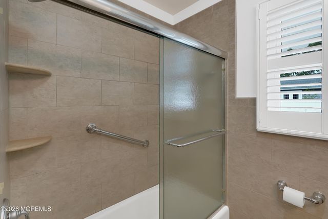 644 Berkeley Avenue, Beachwood, NJ 08722