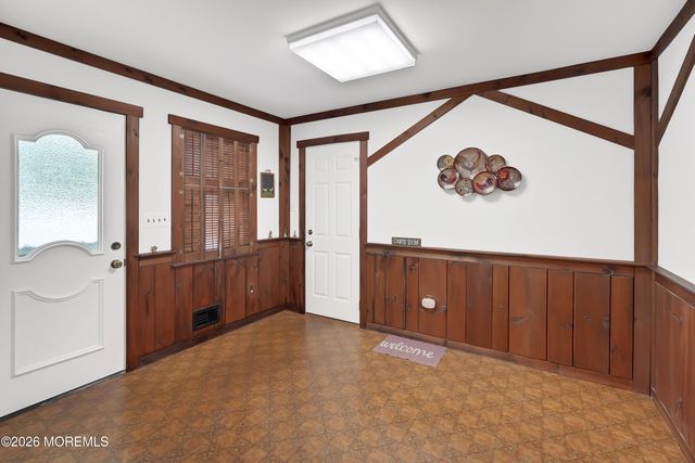 644 Berkeley Avenue, Beachwood, NJ 08722