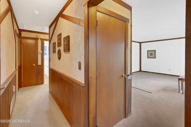 644 Berkeley Avenue, Beachwood, NJ 08722