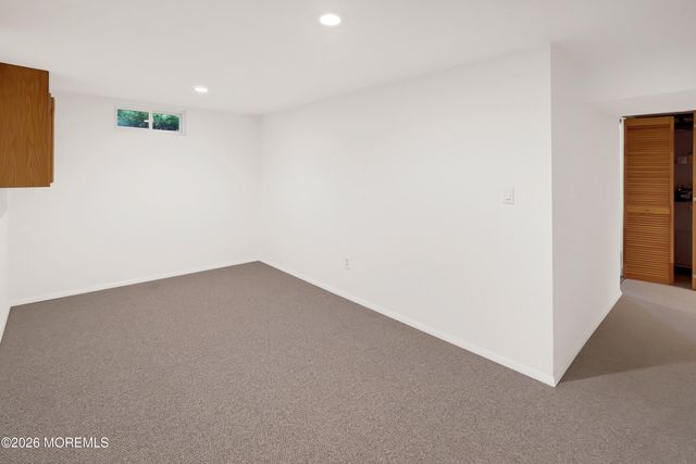 644 Berkeley Avenue, Beachwood, NJ 08722