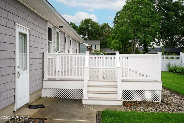 644 Berkeley Avenue, Beachwood, NJ 08722