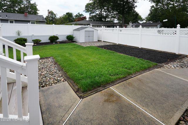 644 Berkeley Avenue, Beachwood, NJ 08722