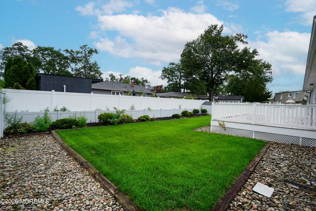 644 Berkeley Avenue, Beachwood, NJ 08722