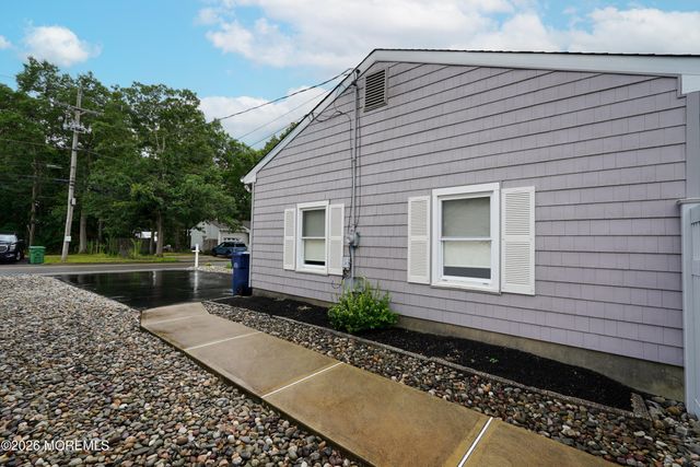 644 Berkeley Avenue, Beachwood, NJ 08722