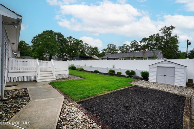 644 Berkeley Avenue, Beachwood, NJ 08722