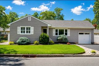 644 Berkeley Avenue, Beachwood, NJ 08722