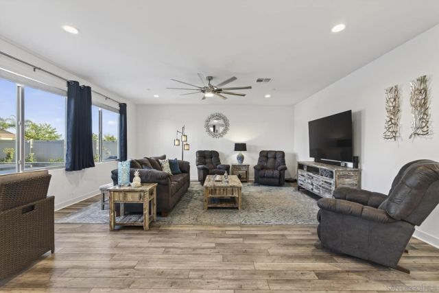 29356 Stageline Circle, Menifee, CA 92584