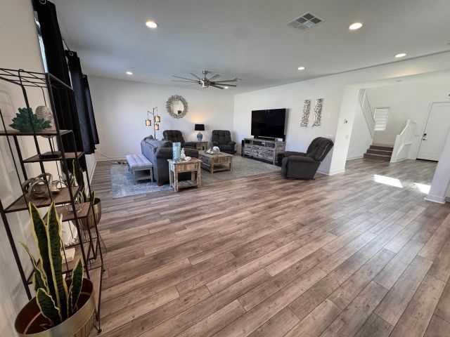 29356 Stageline Circle, Menifee, CA 92584