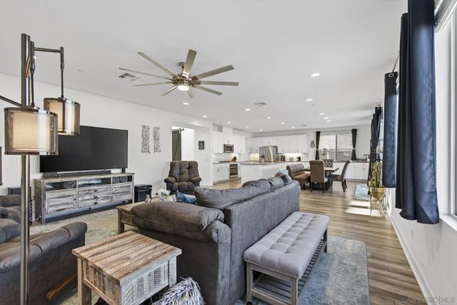 29356 Stageline Circle, Menifee, CA 92584