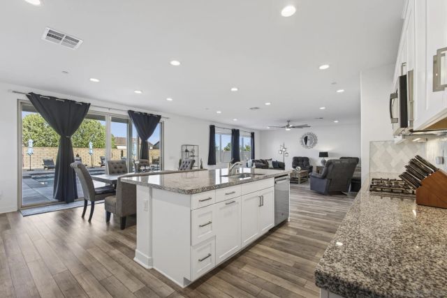 29356 Stageline Circle, Menifee, CA 92584
