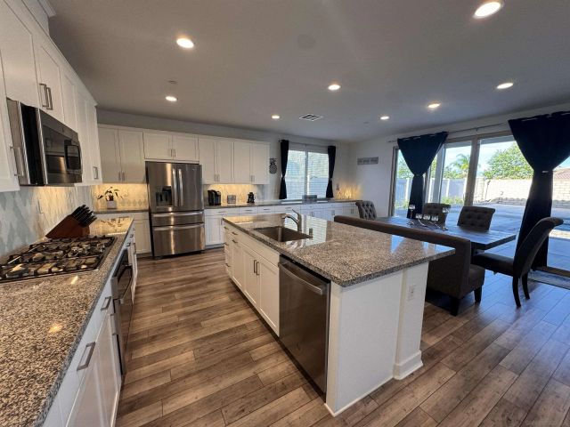 29356 Stageline Circle, Menifee, CA 92584