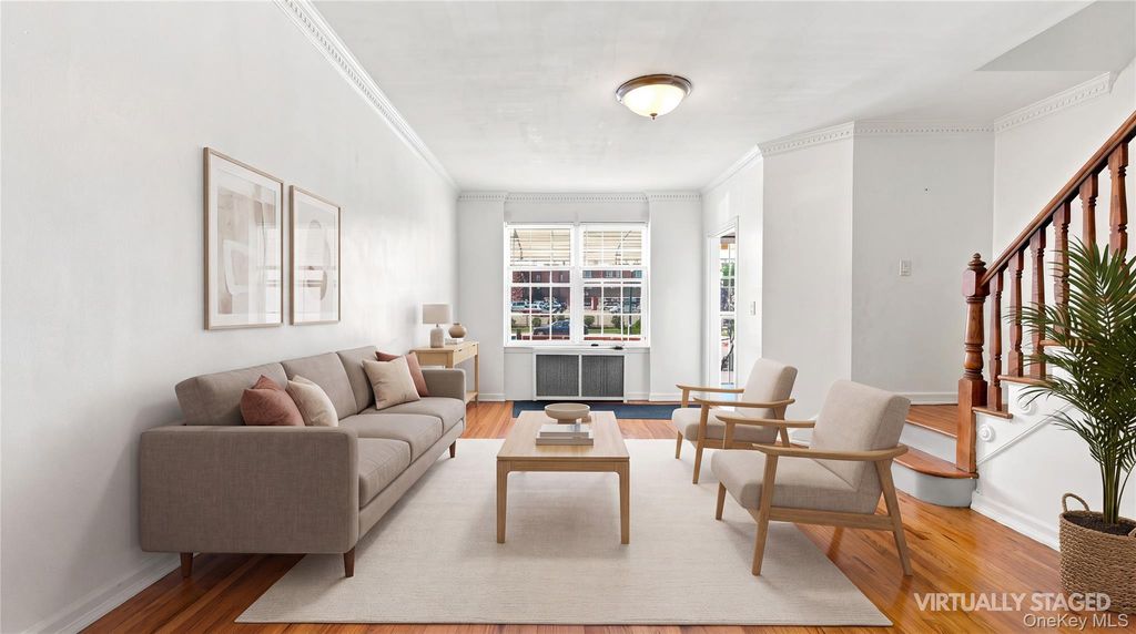 7351 Utopia Parkway, Fresh Meadows, NY 11366 — photo 3