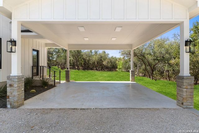 408 Rust Ranch Rd, Blanco, TX 78606