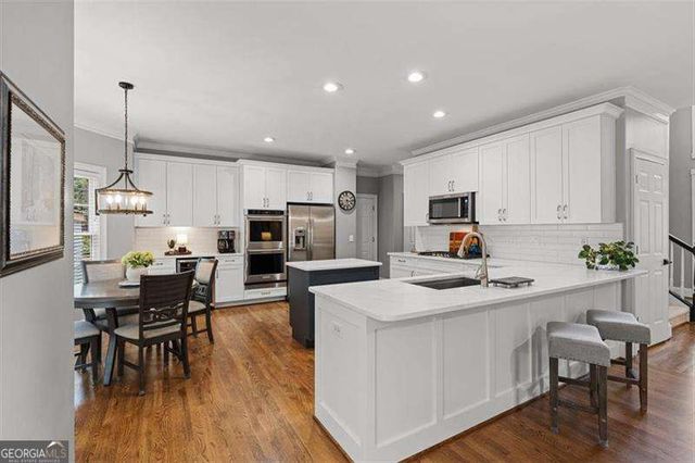 1020 Knoll Terrace, Roswell, GA 30075
