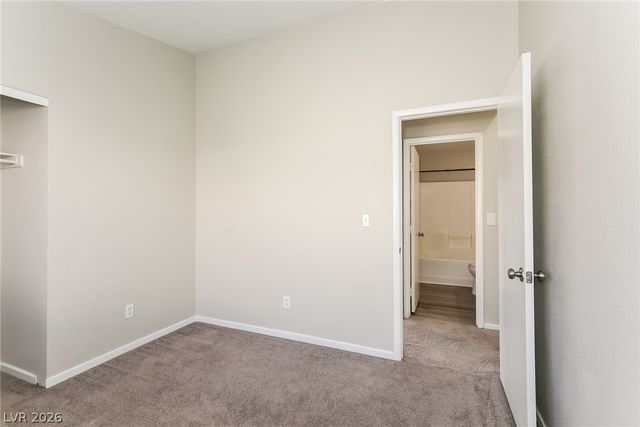 6572 Grand Oaks Drive, Las Vegas, NV 89156