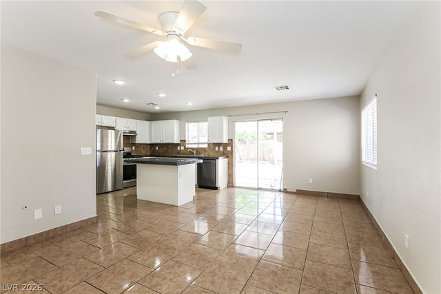 6572 Grand Oaks Drive, Las Vegas, NV 89156