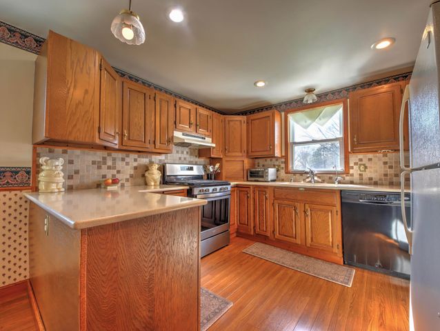 1532 E State Road 4, La Porte, IN 46350
