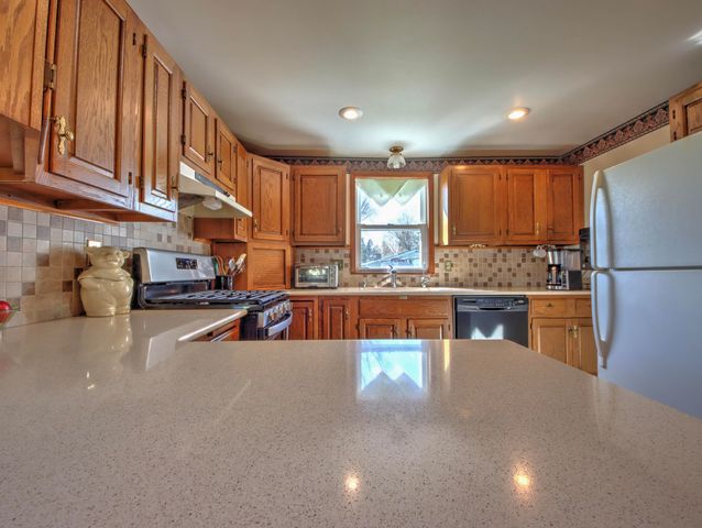 1532 E State Road 4, La Porte, IN 46350