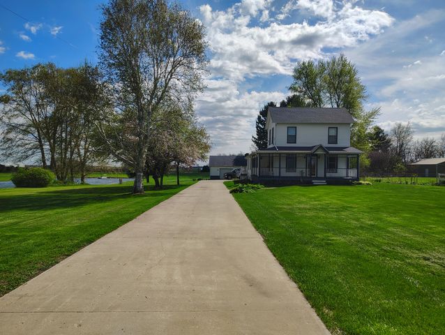 1532 E State Road 4, La Porte, IN 46350