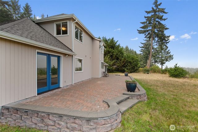 860 Hunt Road, Port Angeles, WA 98363