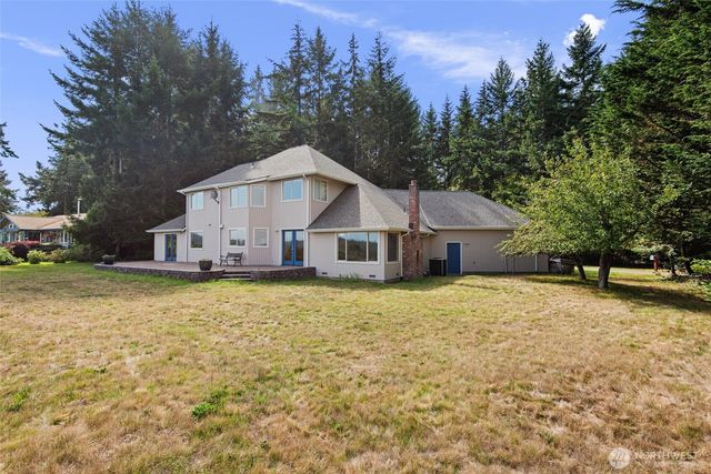 860 Hunt Road, Port Angeles, WA 98363