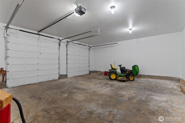 860 Hunt Road, Port Angeles, WA 98363