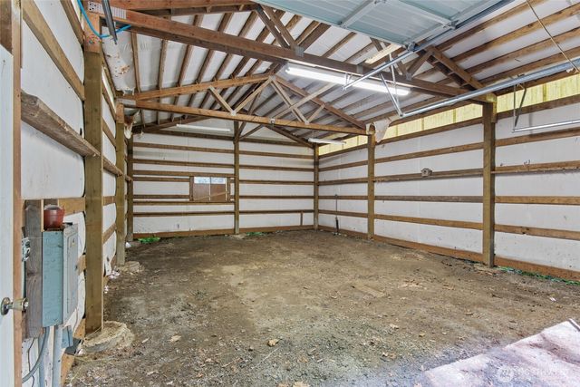 860 Hunt Road, Port Angeles, WA 98363