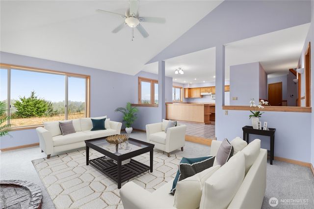 860 Hunt Road, Port Angeles, WA 98363